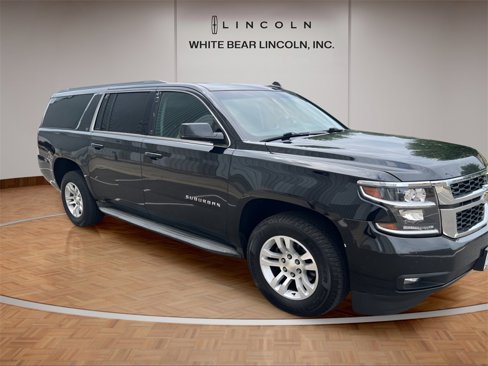 Used 2016 Chevrolet Suburban LT w/ Luxury Package image 7