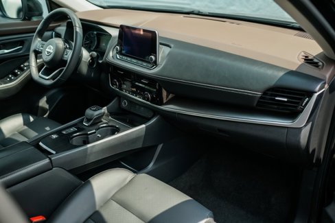 Used 2023 Nissan Rogue SV image 21