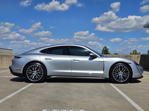 Certified 2022 Porsche Taycan image 9
