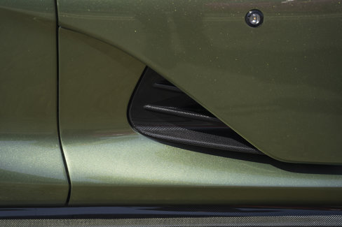 Used 2023 Ferrari 812 Competizione image 23