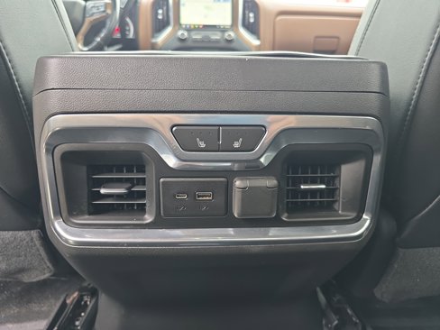 Used 2019 Chevrolet Silverado 1500 High Country w/ Technology Package image 16