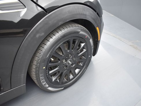 Used 2019 MINI Cooper 4-Door Hardtop w/ Premium Package image 27