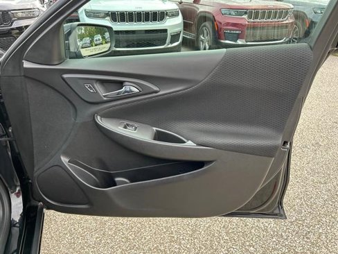 Used 2024 Chevrolet Malibu LT image 30