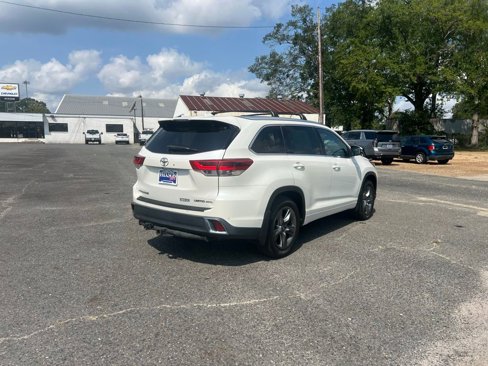 Used 2018 Toyota Highlander Limited Platinum image 6