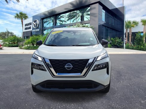 Used 2022 Nissan Rogue S image 2