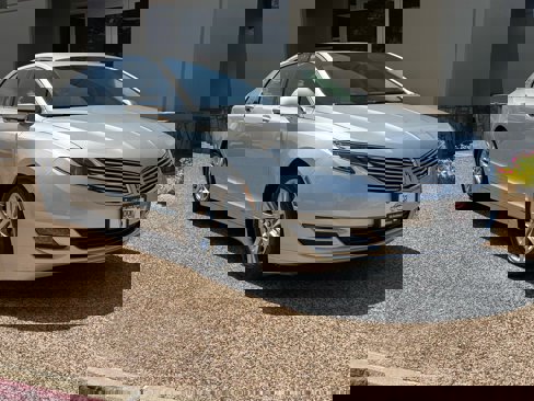 Used 2014 Lincoln MKZ Hybrid w/ Equipment Group 202A Reserve image 6