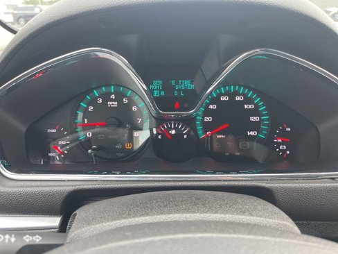 Used 2015 Chevrolet Traverse LT image 16