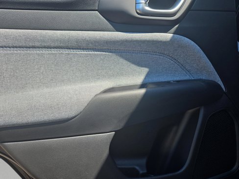 New 2025 Jeep Compass Latitude image 28