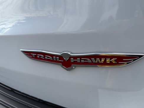 Used 2019 Jeep Grand Cherokee Trailhawk image 20