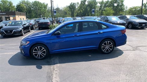 Used 2022 Volkswagen Jetta Sport w/ IQ.Drive Package image 2