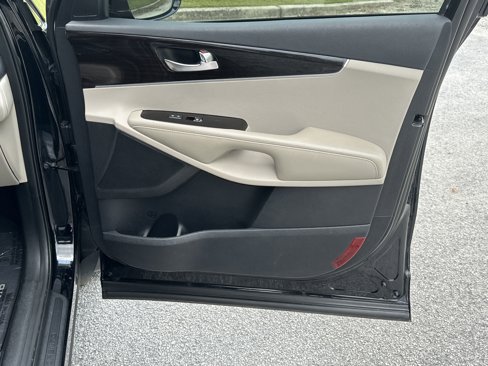 Used 2020 Kia Sorento EX image 14