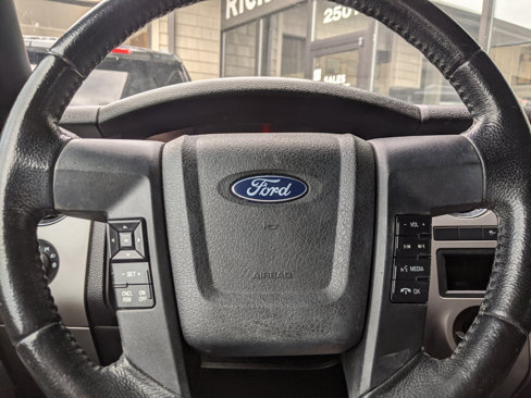 Used 2017 Ford Expedition XLT image 14