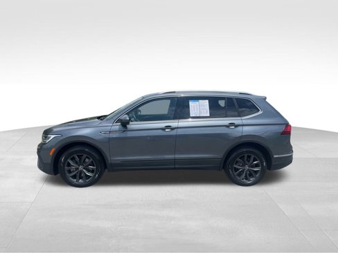 Used 2022 Volkswagen Tiguan SE image 4