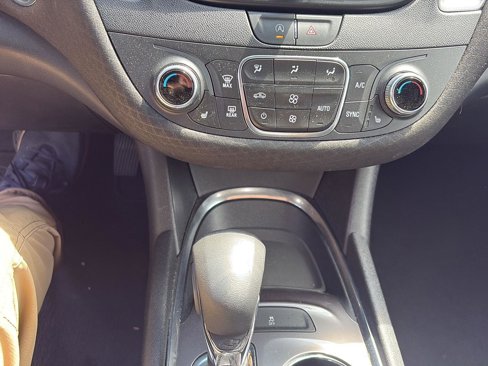 Used 2022 Chevrolet Malibu LT image 13