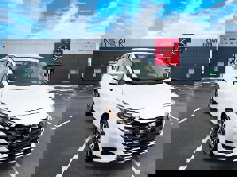 New 2025 Nissan Versa SV image 1