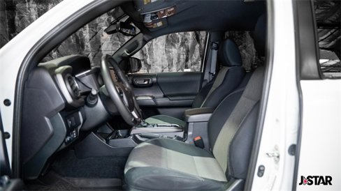 Used 2021 Toyota Tacoma TRD Sport image 3