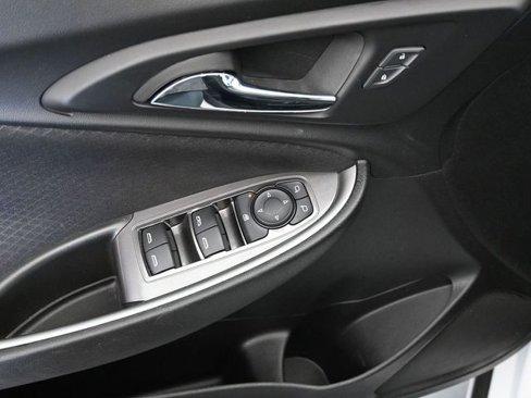 Used 2023 Chevrolet Malibu LT image 25