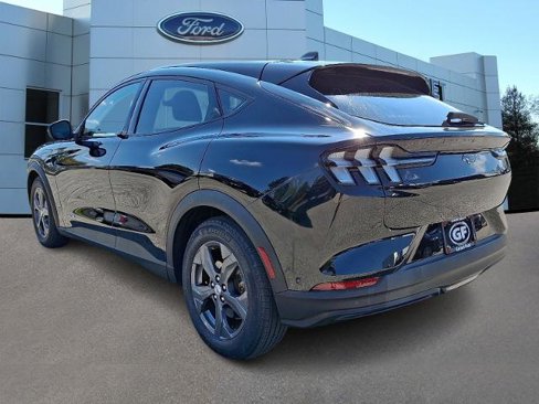 Certified 2022 Ford Mustang Mach-E Select w/ Comfort/Technology Package image 4