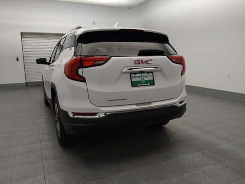 Used 2020 GMC Terrain SLT image 6