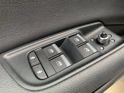 Used 2018 Audi Q7 3.0T Premium Plus w/ Premium Plus Package image 15