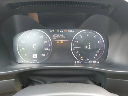 Used 2021 Volvo XC40 T4 R-Design w/ Climate Package image 21