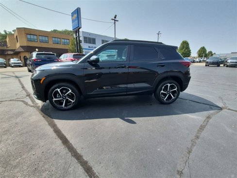 Used 2022 Chevrolet TrailBlazer RS w/ Sun and Liftgate Package image 12