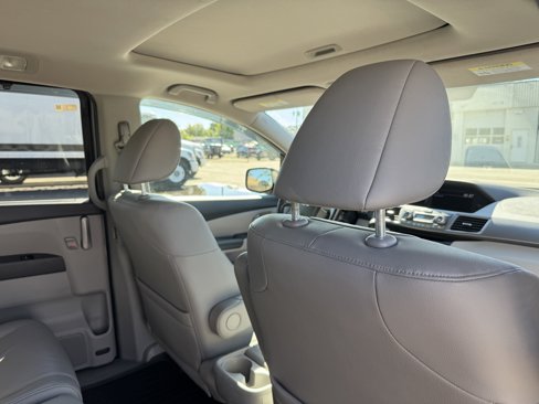 Used 2013 Honda Odyssey EX-L image 17