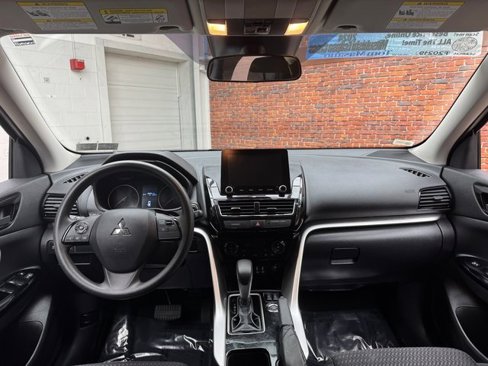 Used 2024 Mitsubishi Eclipse Cross SE image 12