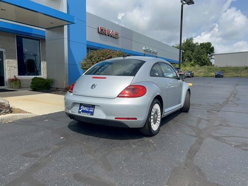 Used 2014 Volkswagen Beetle 2.5 image 7