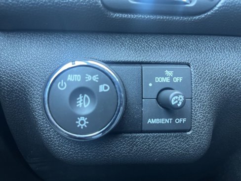 Used 2017 Chevrolet Traverse LT image 22