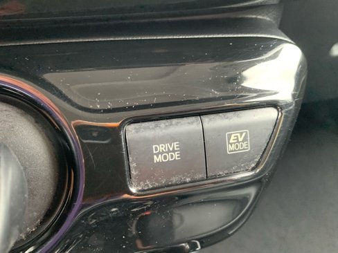 Used 2017 Toyota Prius Four Touring image 28