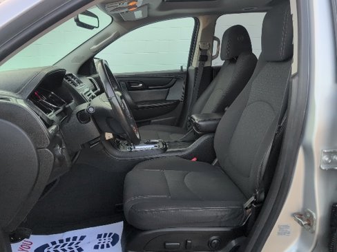 Used 2016 GMC Acadia SLE image 17