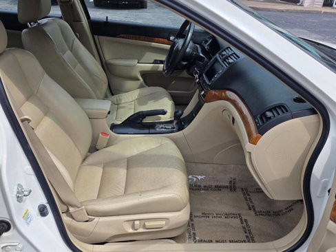 Used 2008 Acura TSX w/ Navigation image 10
