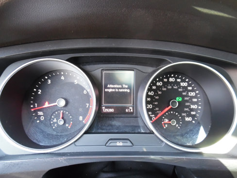 Used 2018 Volkswagen Tiguan SE w/ Panoramic Sunroof Package image 13