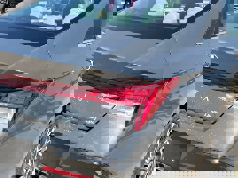 Certified 2024 Hyundai Elantra Limited image 14