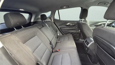 Used 2023 GMC Terrain SLE w/ Elevation Edition image 15