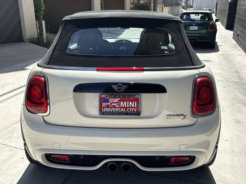 Used 2019 MINI Cooper S w/ Signature Upholstery Package image 4