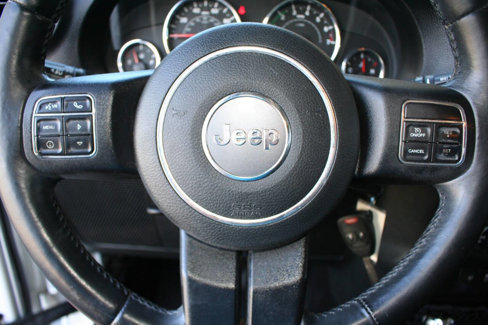 Used 2012 Jeep Wrangler Sahara w/ Connectivity Group image 15