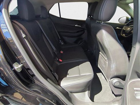 Used 2024 Buick Encore GX Sport Touring image 17