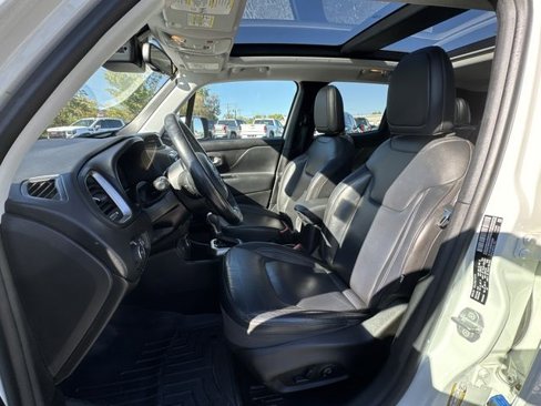 Used 2018 Jeep Renegade Limited w/ UConnect 8.4 Nav Group image 20
