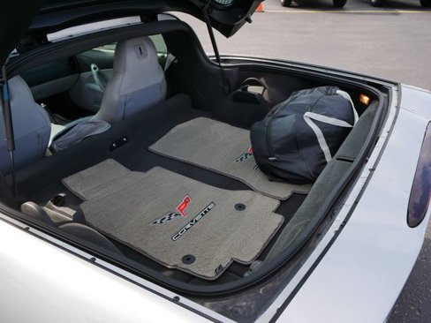 Used 2005 Chevrolet Corvette Coupe w/ Preferred Equipment Group image 11