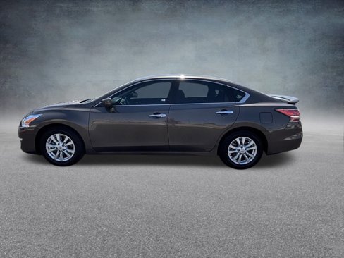 Used 2014 Nissan Altima 2.5 S w/ Sport Value Package image 9