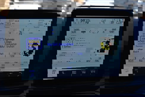 New 2025 Ford Escape ST-Line w/ Cold Weather Package image 29