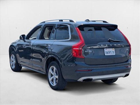 Used 2017 Volvo XC90 T5 Momentum w/ Momentum Plus Package image 7