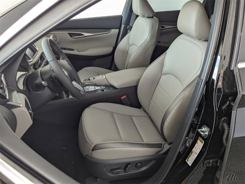 New 2024 INFINITI QX50 Luxe image 5