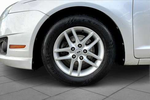 Used 2012 Ford Fusion S image 10