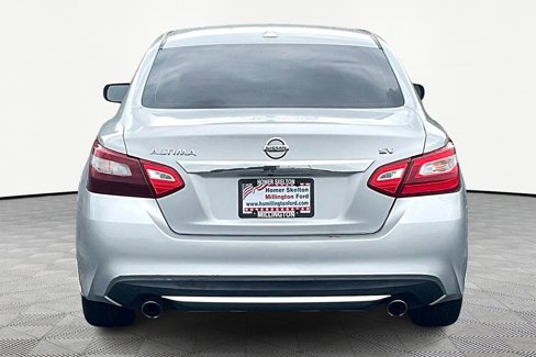 Used 2017 Nissan Altima 2.5 SV image 4