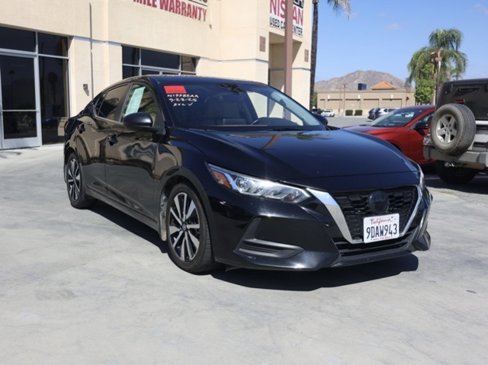 Used 2022 Nissan Sentra SV w/ SV Premium Package image 2