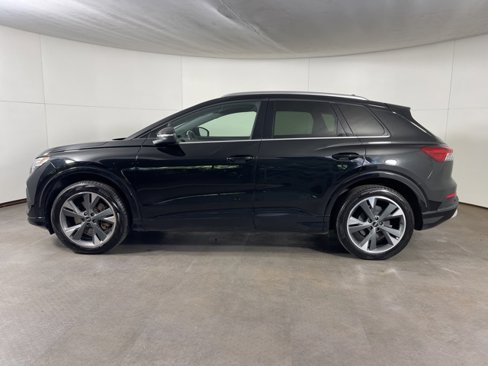 Used 2022 Audi Q4 e-tron Prestige image 4
