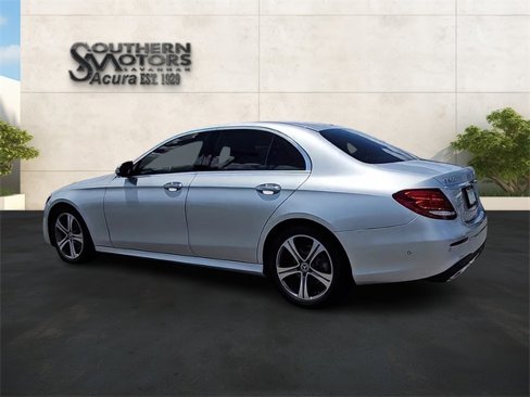 Used 2019 Mercedes-Benz E 300 image 21